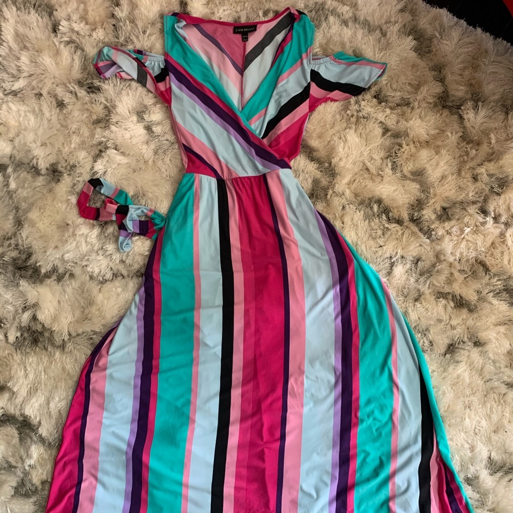 Fun classy light weight dress
